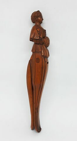 Casse-noix sculpté en bois, image 1/4