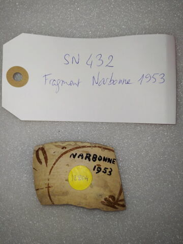 Tesson découvert au cours de fouilles à Narbonne, image 2/2