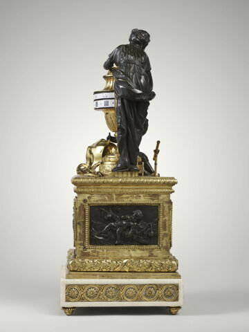 Pendule :  l'étude de l'Astronomie, image 10/10