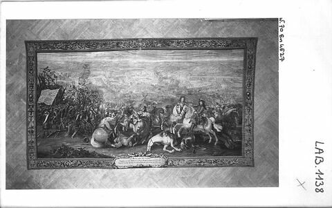 La bataille de Cassel, de la tenture des Conquêtes de Louis XIV, aux armes et chiffre du comte de Toulouse, image 3/3