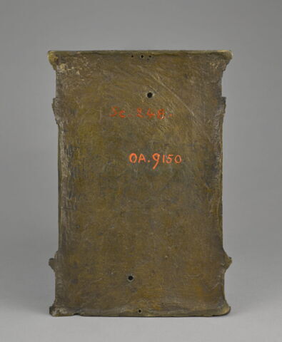 Plaque : la Vierge à l'enfant entourée d'anges, image 2/2