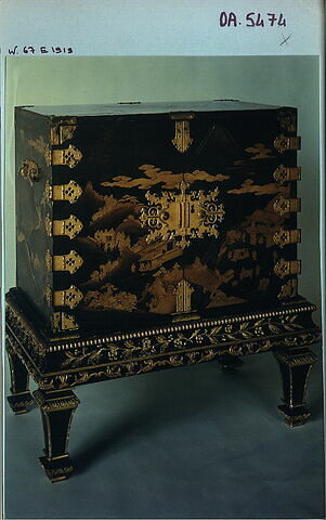 Cabinet en laque du Japon, d'une paire (avec le OA 5473), image 1/4