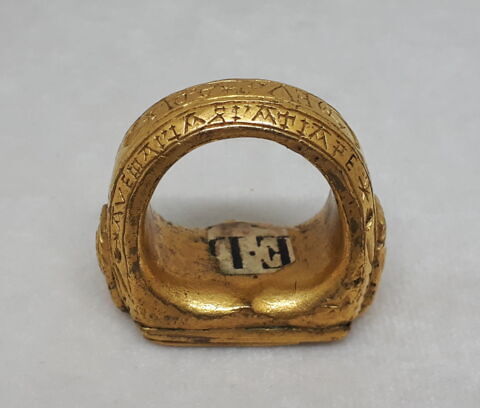 Bague figurant la Nativité, image 5/8
