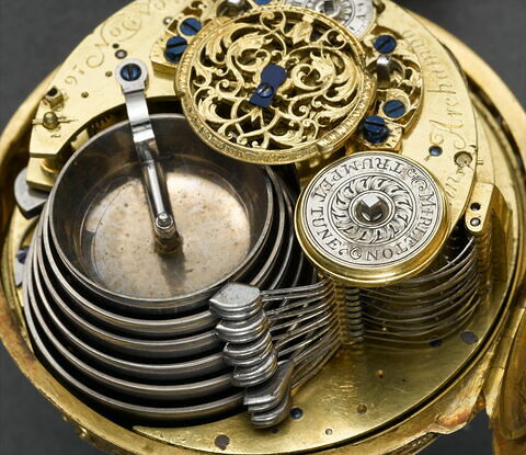 Montre ronde assortie d'une châtelaine, image 6/16