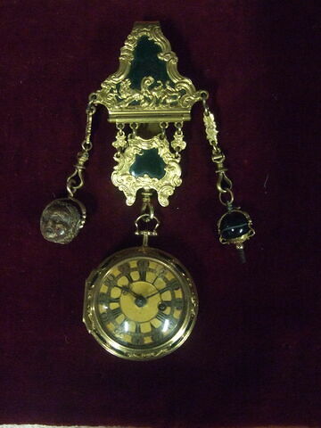 Montre ronde assortie d'une châtelaine, image 2/2