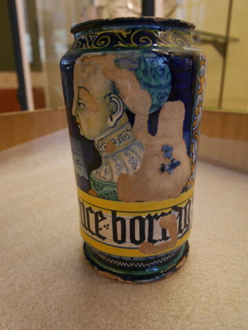 Albarello : profil féminin, image 2/4