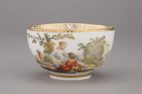 Tasse, soucoupe et cuillère d'un service de six pièces (R 995 à 1000), image 3/8