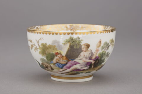 Tasse, soucoupe et cuillier d'un service de six pièces (R 995 à R 1000), image 2/7