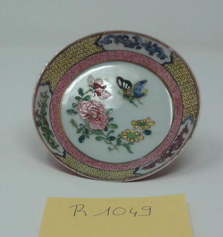 Tasse et soucoupe d'une série de douze tasses et soucoupes (R 1041 à 1052), image 3/4