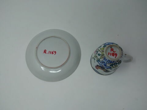 Tasse à café et soucoupe d'une série de cinq ; d'un service à thé et à café de dix-huit pièces (R 1160 à 1172), image 6/6