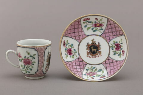 Tasse à café avec soucoupe, d'un service à thé et à café de dix-huit pièces (R 1173 à 1191), image 4/6