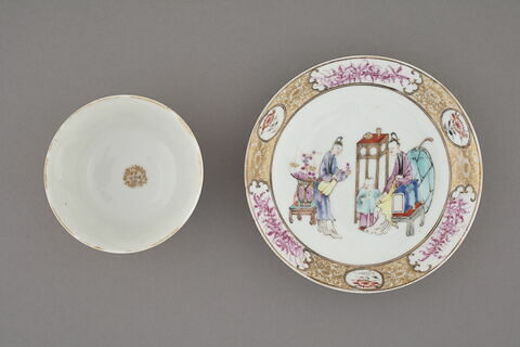 Tasse à thé et soucoupe, d'une série de trois (R 1200, R 1201), image 2/6