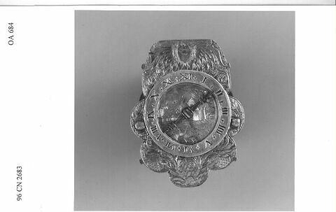 Montre en forme de fleur, image 3/9