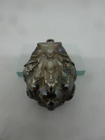 Montre en forme de fleur, image 2/9