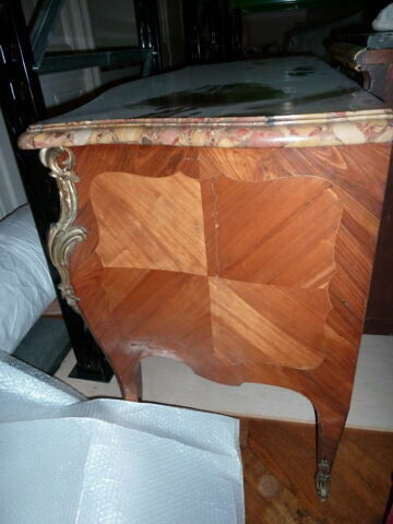 Commode, image 2/2