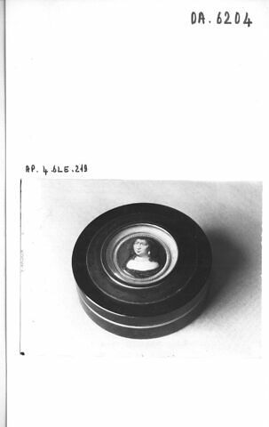 Boîte ronde, image 2/2