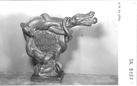 Fontaine à serpents entrelacés, image 6/8