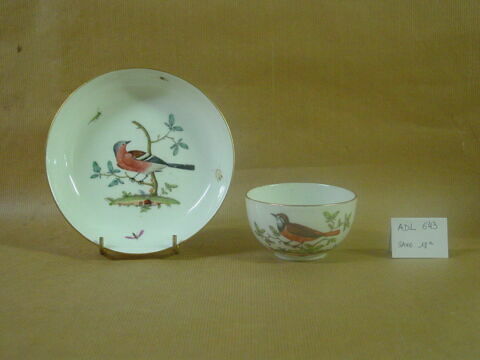 Pièce d'un cabaret (TH 621 à 655) : tasse et sa soucoupe