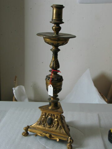 Chandelier d'autel (d'une paire), image 2/5