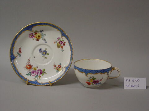 Tasse et soucoupe