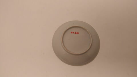 Soucoupe d'un ensemble de quatre (TH 500 à 503), d'un service (TH 497 à 504), image 3/3