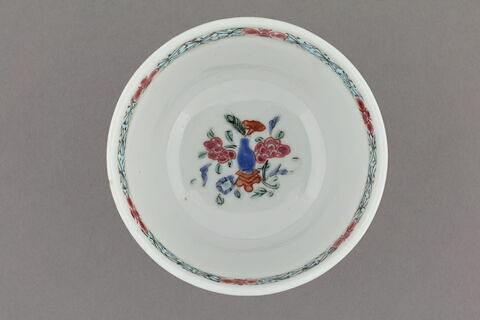 Tasse à thé, d'un ensemble de trois (TH 505 à 507), image 3/3