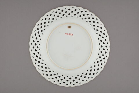 Assiette d'échantillon, d'un ensemble de dix-sept (TH 519 à 535), image 2/2