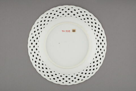 Assiette d'échantillon, d'un ensemble de dix-sept (TH 519 à 535), image 2/2