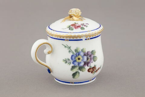 Pot à jus, d'un ensemble de vingt-quatre (TH 897 à 920), d'un service (TH 809 à 1066), image 3/4