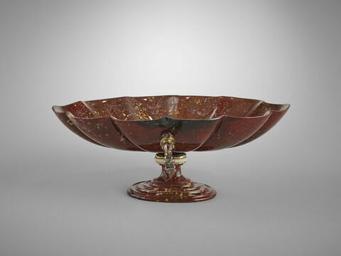 Coupe ovale godronnée, image 3/3