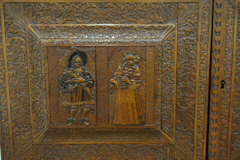 Cabinet, image 2/3