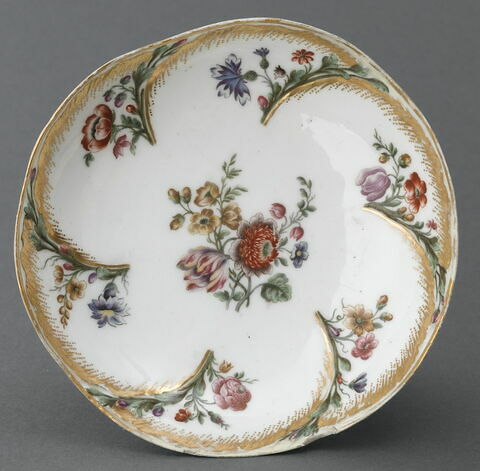 Tasse et soucoupe à anse en forme de papillon, d'une paire (OA 8040), image 6/11