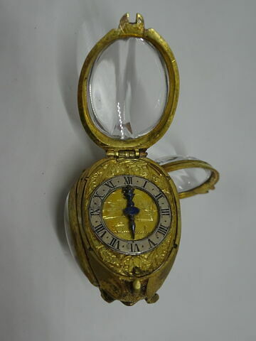 Montre en forme de tulipe