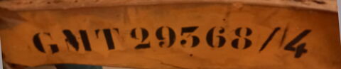 Chaise d'un ensemble de 38, image 2/2