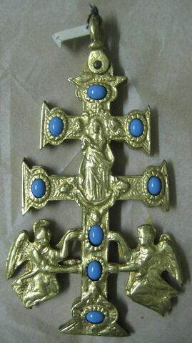 Croix de Caravaca à double face en cuivre doré et pâte bleue