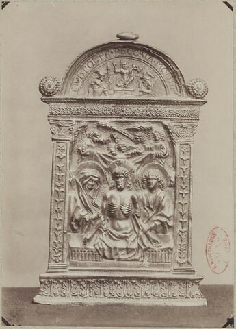 Baiser de paix : Le Christ au tombeau entre la Vierge et saint Jean, image 3/3
