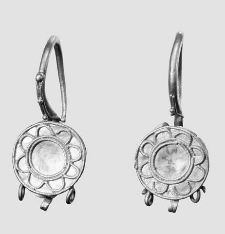 Paire de boucles d’oreilles à panier (anneau en S), image 3/6
