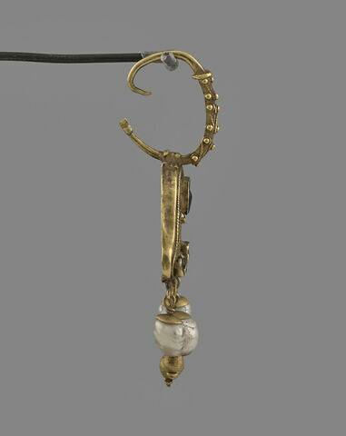 Paire de boucles d’oreilles à panier (anneau en S), image 2/6