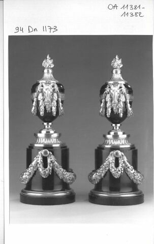 Vase, d'une paire (avec OA 11381), image 9/12