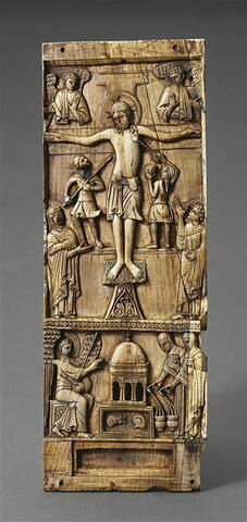 Plaque centrale d'un triptyque : La Crucifixion ; Saintes femmes au tombeau