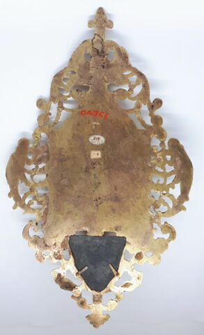Bénitier d'applique, plaque découpée à jour, image 2/4