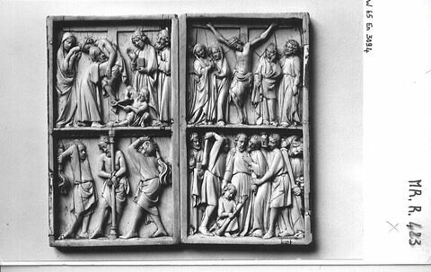 Diptyque à rosettes sans arcature et à deux registres : scènes de la Passion, image 4/5