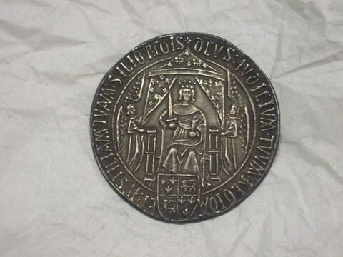 Surmoulage du revers d'une médaille de Charles de France, duc de Guyenne (de 1469 à 1472) et frère de Louis XI : le duc trônant, image 3/6