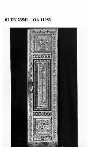 Vantail de porte provenant du palais du Louvre (?)
