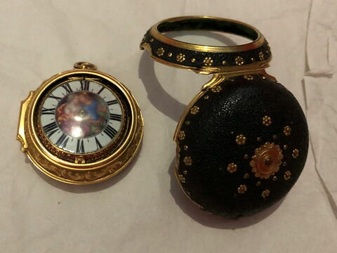 Montre ronde, image 2/12