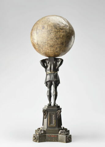 Globe terrestre, image 2/3