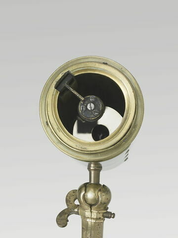 Télescope à réflexion, image 2/3
