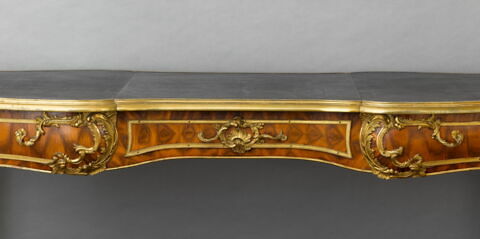 Bureau plat, dit 