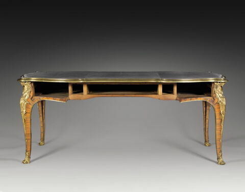 Bureau plat, dit 