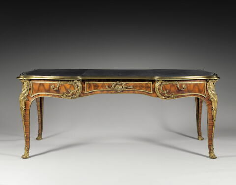 Bureau plat, dit 